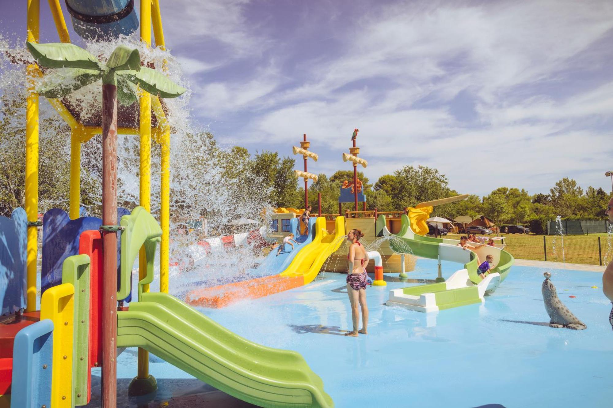 Camping Bi-Village - Roan Valbandon Екстер'єр фото