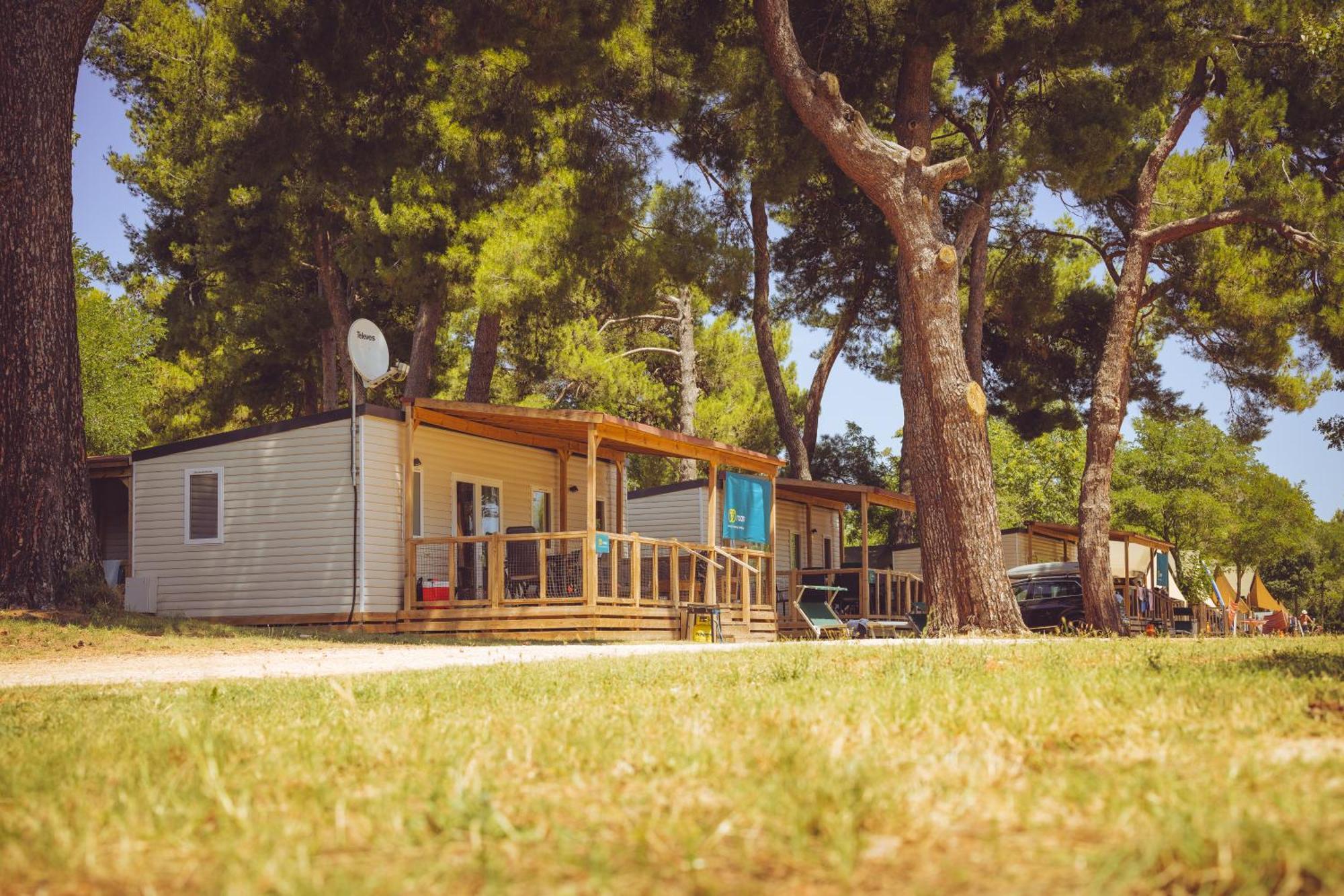 Camping Bi-Village - Roan Valbandon Екстер'єр фото
